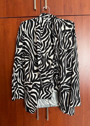 Zebra Desenli Kadın Blazer takım