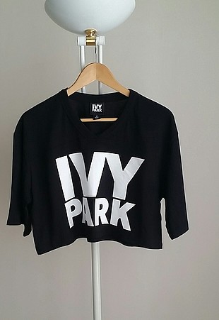 ivy park crop top