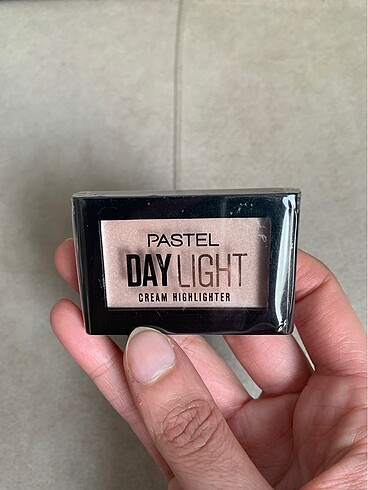 pastel daylight krem aydınlatıcı 11 numara