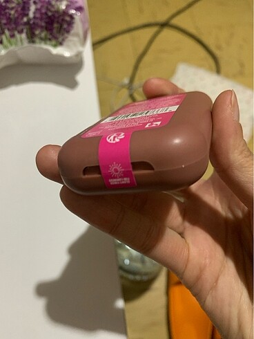 Beden nyx buttermelt allık 09 feeling butta