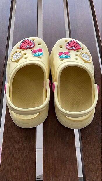 LC Waikiki LCW kız çocuk terlik