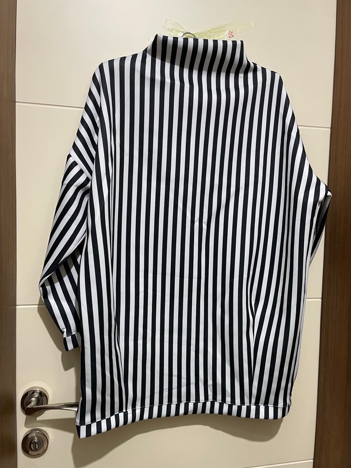 Uzun Kollu Yüksek Yakalı Çizgili Kadın Gömlek - Görsel 2