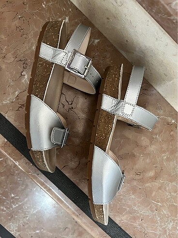 35,5 Beden Clarks Gümüş Sandalet
