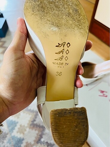 36 Beden ten rengi Renk Krem rengi topuklu ayakkabı