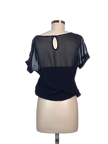s Beden Batik Bluz %70 İndirimli.