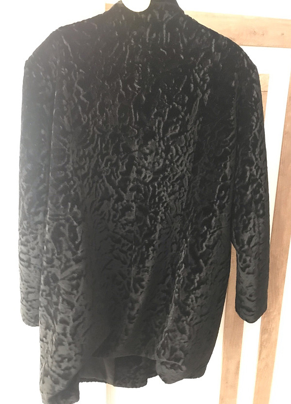 Kimlik marka astarlı kürk - Görsel 3