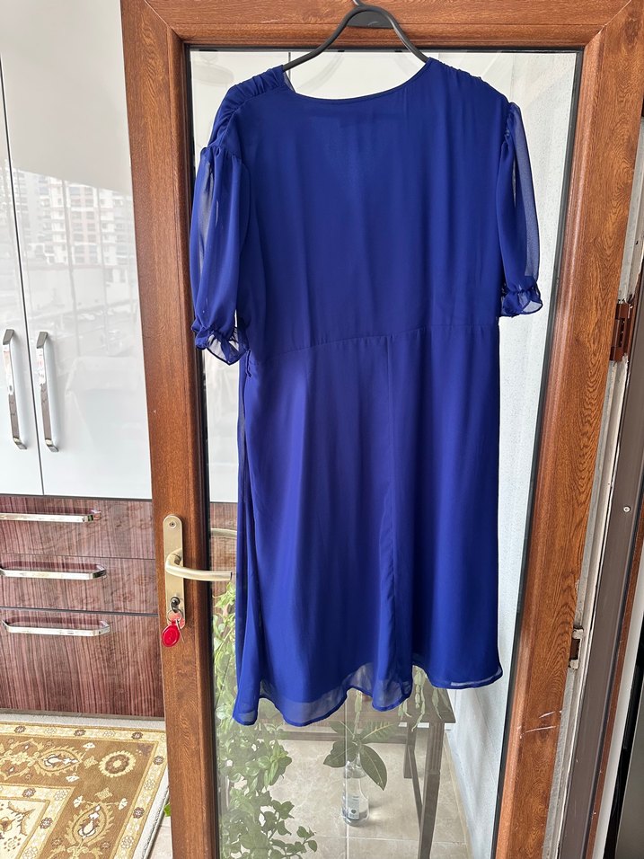 Mavi V Yakalı Midi Drapeli Elbise - Görsel 2