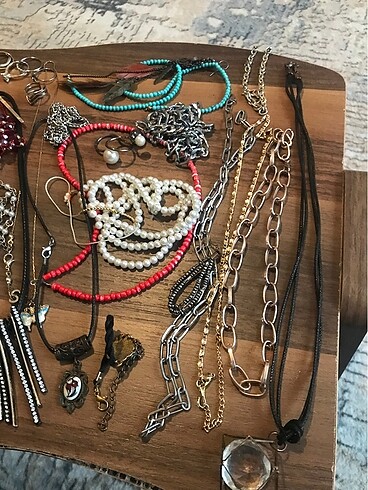 Accessorize Bujiteri