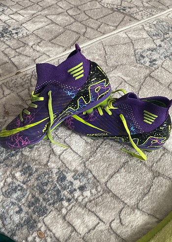 tek ebat Beden Renkli Erkek Futbol Ayakkabısı Velcro