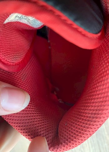 Nike kırmızı ayakkabı