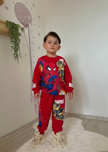 5 Yaş Beden kırmızı Renk Marvel Baskılı Kırmızı Erkek Çocuk Eşofman Takımı