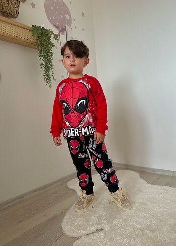 5 Yaş Beden Örümcek Adam Baskılı Kırmızı Erkek Eşofman Takımı