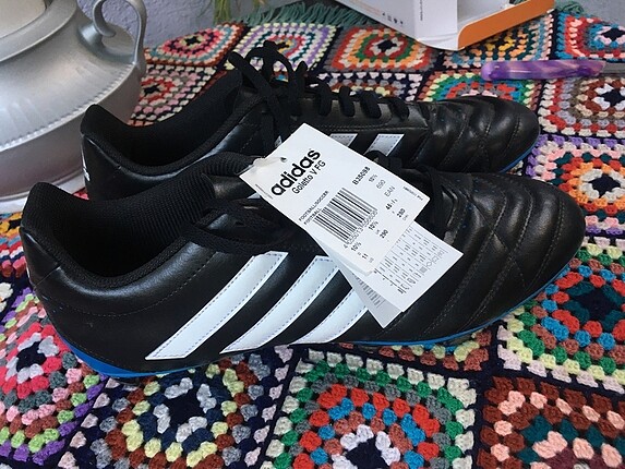 Adidas krampon