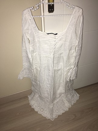 Beyaz yazlık elbise