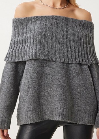 Gri Kayık Yaka Örgü Kadın Kazak - Görsel 3