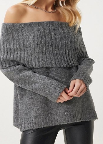 Gri Kayık Yaka Örgü Kadın Kazak - Görsel 2