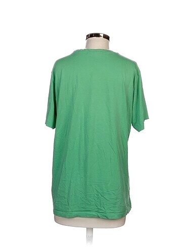 xl Beden Hummel T-shirt %70 İndirimli.