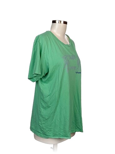 Hummel Hummel T-shirt %70 İndirimli.