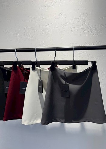 m Beden bordo Renk Ofis İçin Mini Etek getirdik