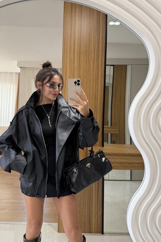 Siyah Deri Yüksek Yakalı Kadın Mont - Görsel 3