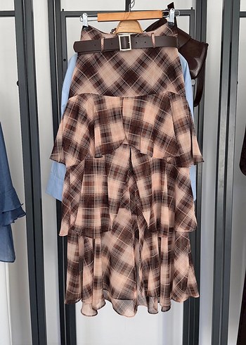 Kahve Ekoseli Fırfırlı Kat Kat Kemerli ETek - Görsel 6