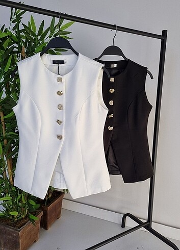 Zara Atlas Kumaş Gold Düğmeli Astarlı Yelek