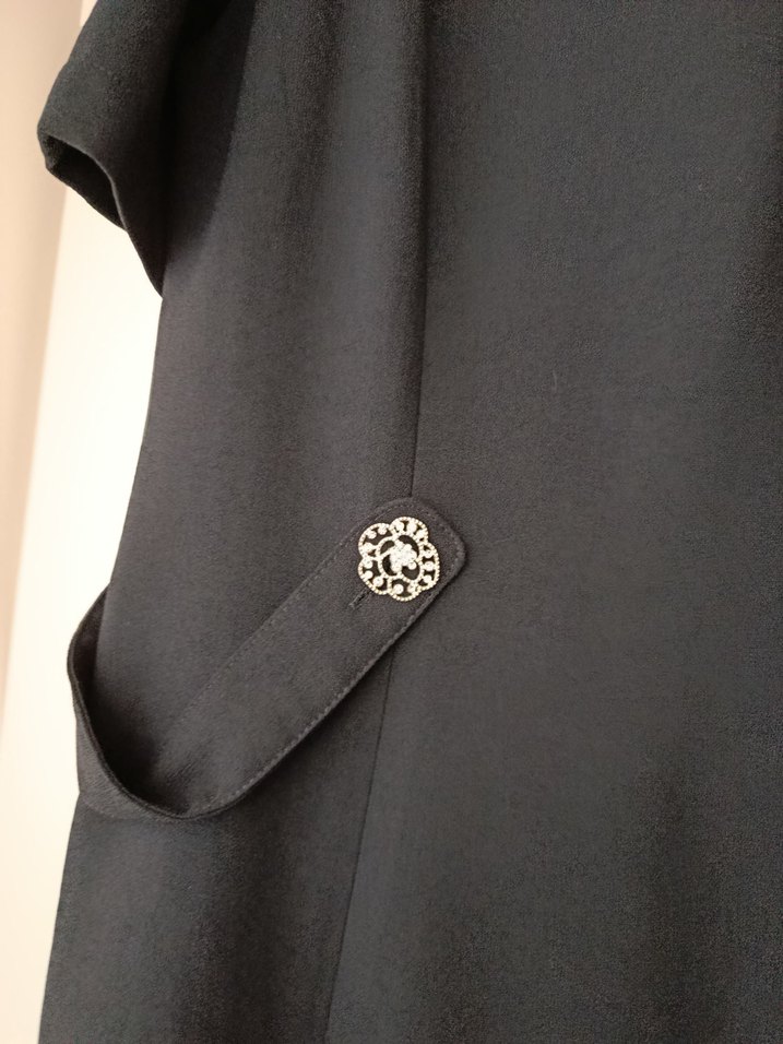 Düğmeli Siyah Midi Kadın Elbise - Görsel 4