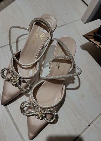 Bej Yılan Desenli Tokalı Stiletto Topuklu Ayakkabı - Görsel 3