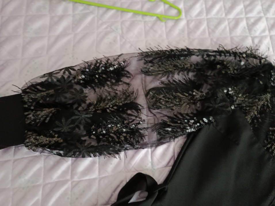 Uzun Kollu Siyah Nakışlı tulum - Görsel 3