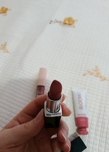 Pastel Pembe Dudak Parlatıcısı Beauli - Görsel 2