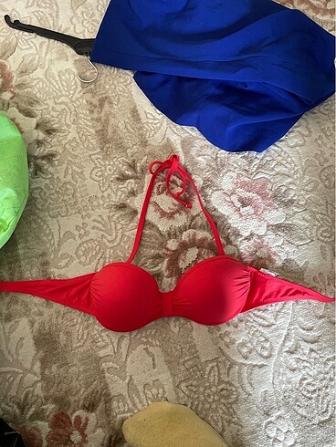 Bikini üstü