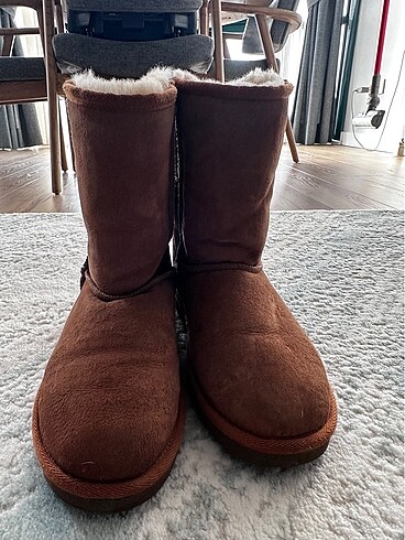 39 Beden Pegia marka taba ugg model bot