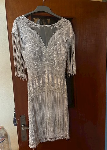 İnce İşlemeli Boncuklu Beyaz After Elbisesi - Görsel 3