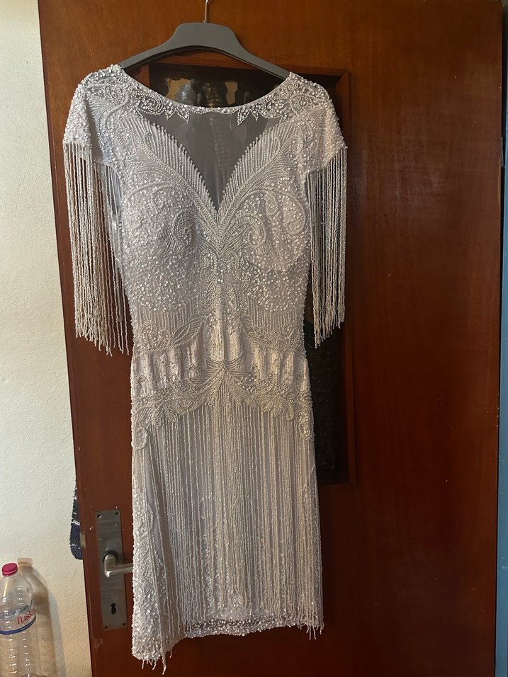 İnce İşlemeli Boncuklu Beyaz After Elbisesi - Görsel 4