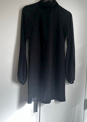 Uzun Kollu, Yüksek Yakalı Siyah Midi Elbise - Görsel 2