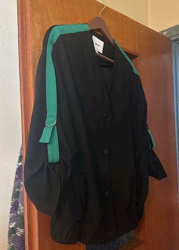 Düğmeli Siyah  Kadın Ceket - Görsel 4