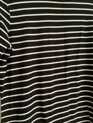m Beden siyah Renk mavi marka siyah beyaz çizgili tişört