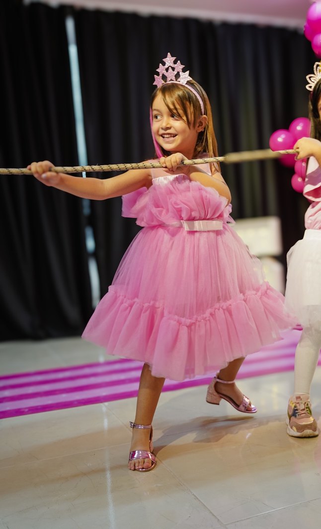 Pembe Straplez Fırfırlı Kız Çocuk Elbisesi - Görsel 3