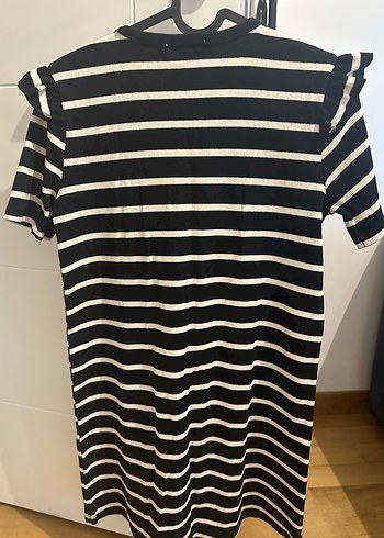 Zara Siyah Beyaz Çizgili Fırfırlı Midi Elbise - Görsel 4