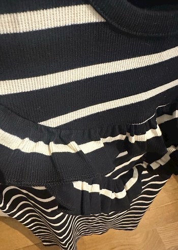 Zara Siyah Beyaz Çizgili Fırfırlı Midi Elbise - Görsel 3