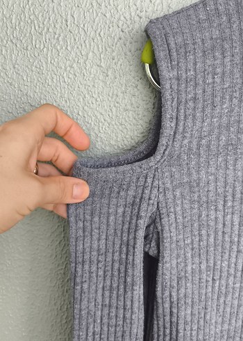 s Beden gri Renk incili omuzlar açık bluz