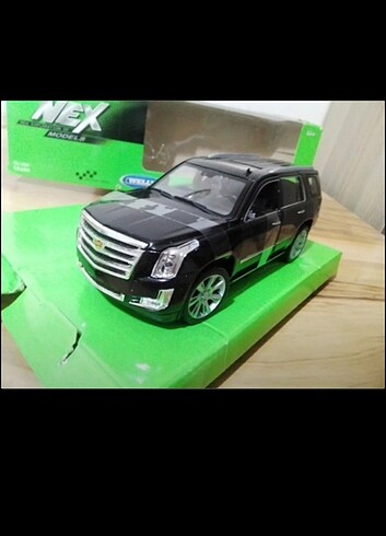 1.27 ölçekli Weely lisanslı Cadillac Escalade marka metal Jeep 