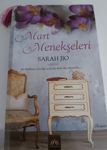 Mart Menekşeleri - Sarah Jio