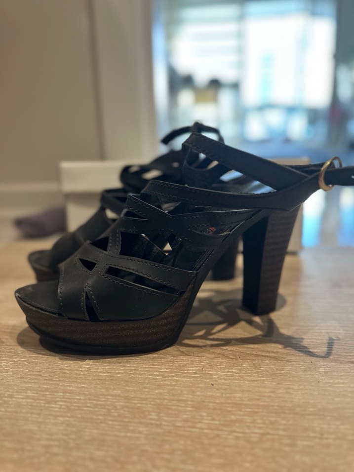 Marjin Siyah Bantlı Platform Topuklu Kadın Ayakkabı - Görsel 3