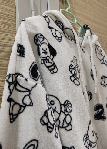 BT21 LİSANSLİ SWEAT CROP