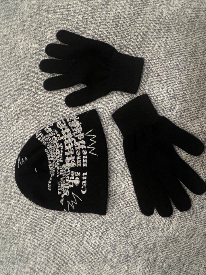 Erkek Çocuk Nakışlı Siyah Örgü Eldiven - Görsel 2