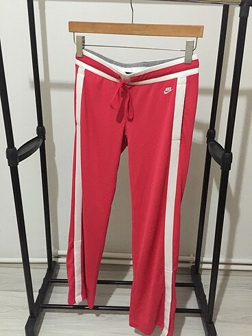 NIKE EŞOFMAN