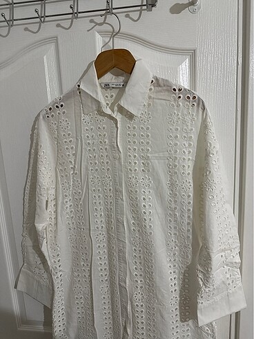 Zara Brode tunik