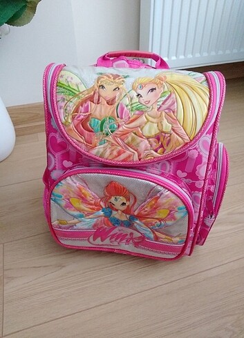 Yaygan okul çantası