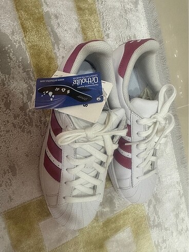 Adidas Süperstar